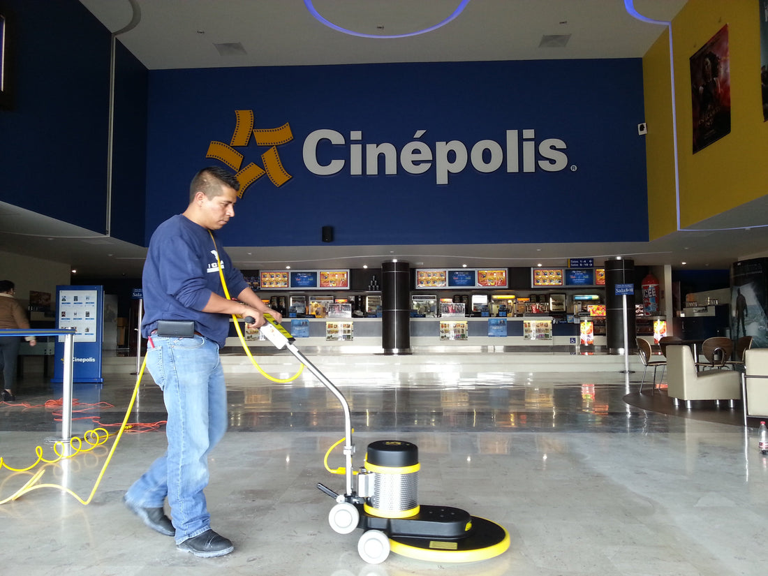 QUÍMICOS Y EQUIPO DE LIMPIEZA PARA COMERCIOS